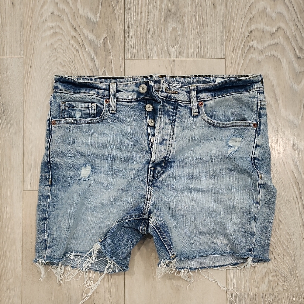 Old Navy Distressed Denim Shorts - Light Blue